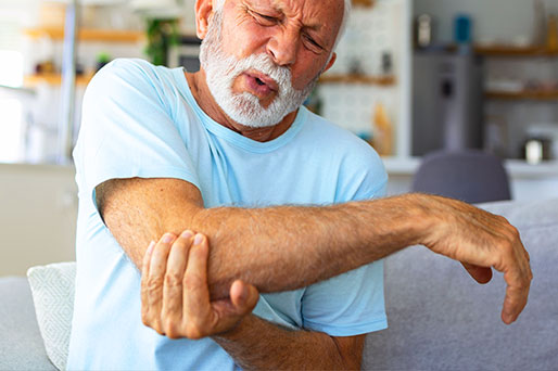 patient needing elbow pain treatment in Monroeville