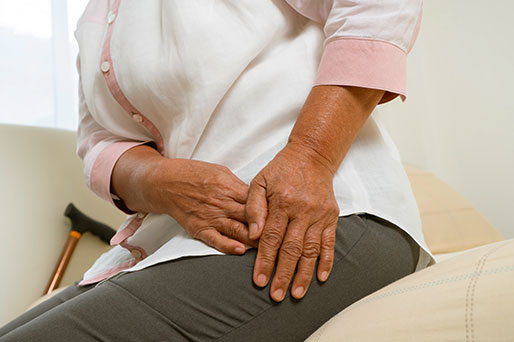 patient needing hip pain treatment in Monroeville