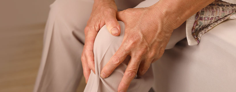 patient receiving osteoarthritis treatment in Monroeville